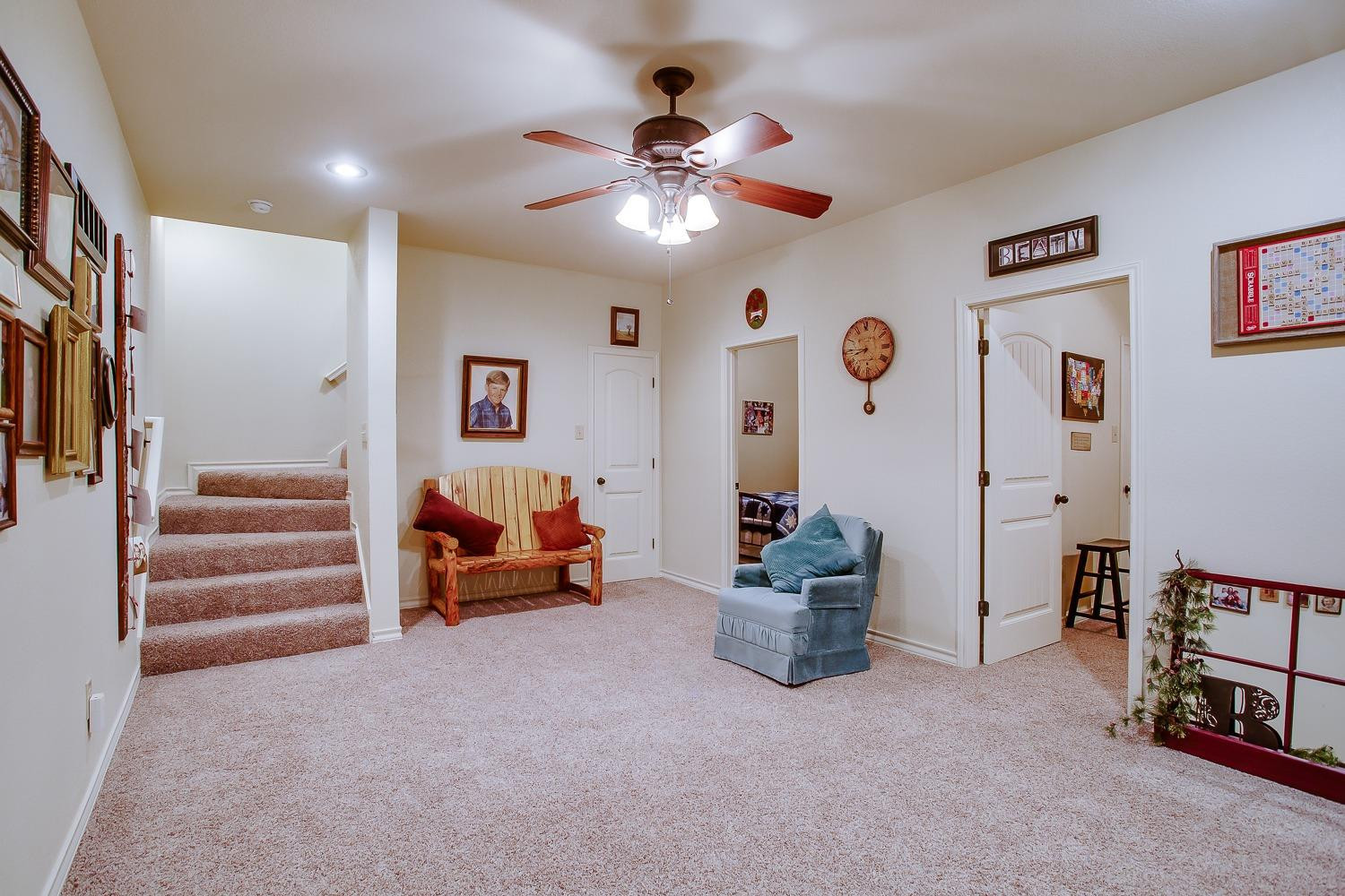 8711 E County Road 6000