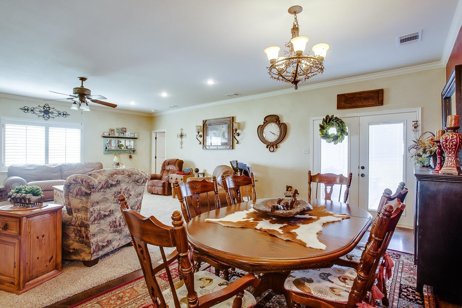 8711 E County Road 6000