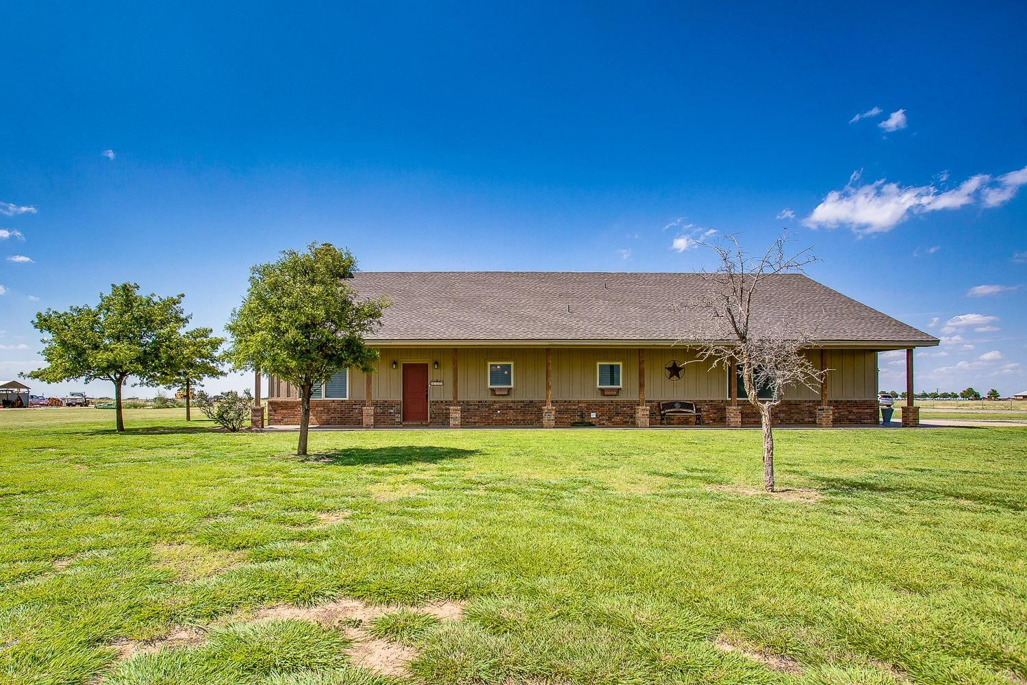 8711 E County Road 6000