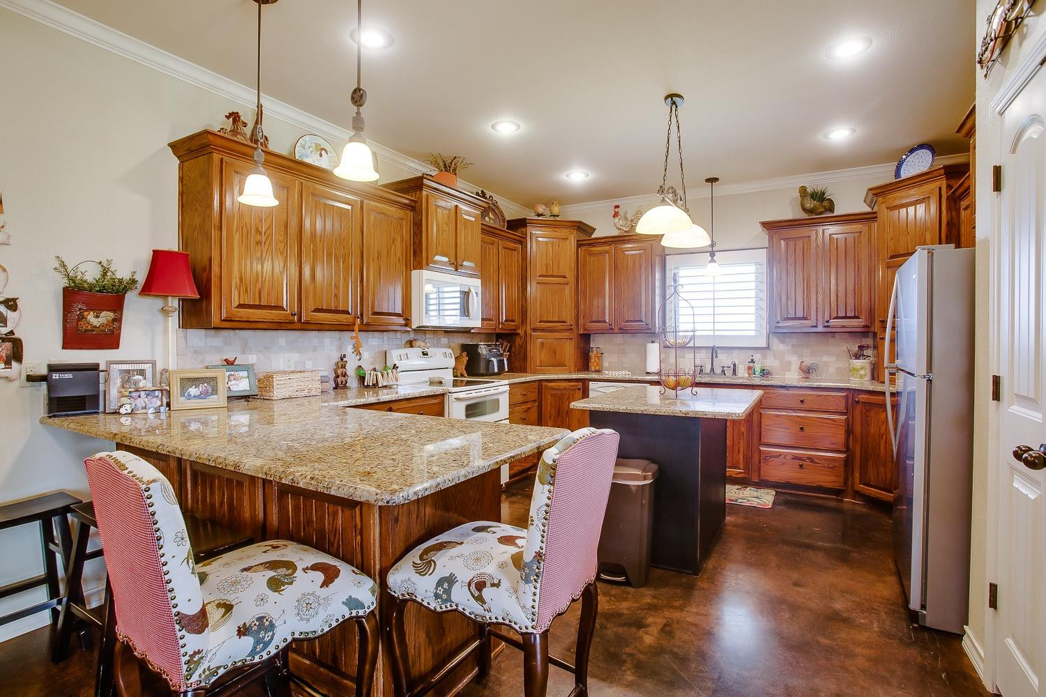 8711 E County Road 6000