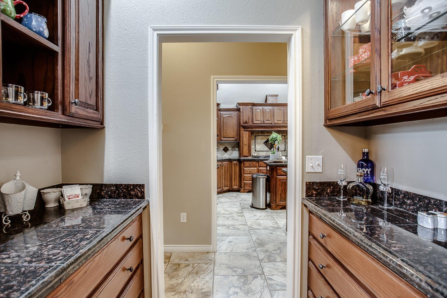 6404 County Road 7445