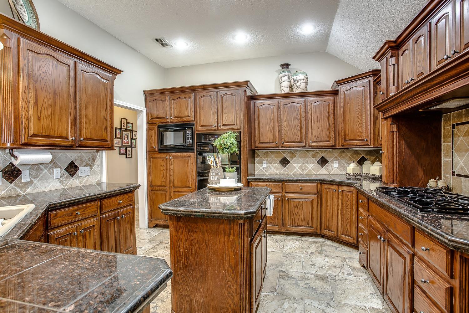 6404 County Road 7445