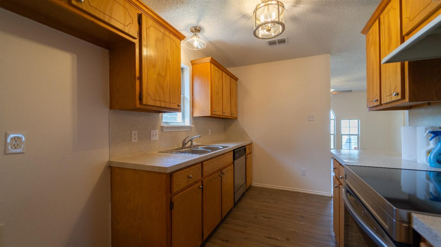 6115 7th Drive