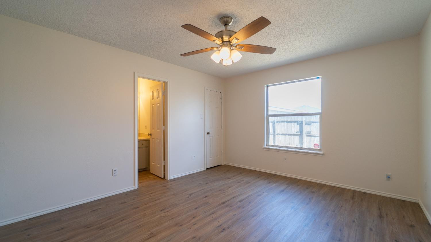 6115 7th Drive