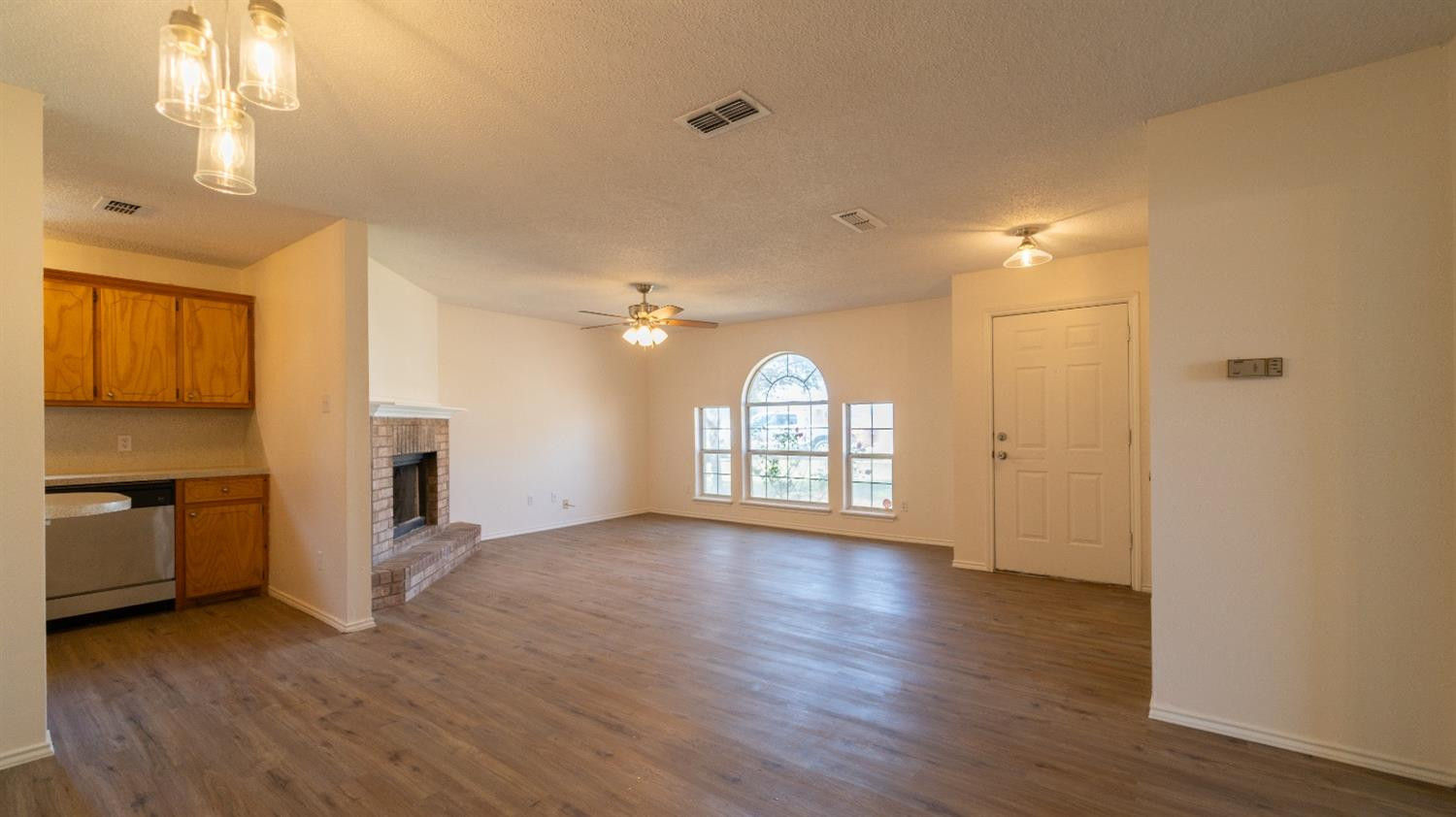 6115 7th Drive
