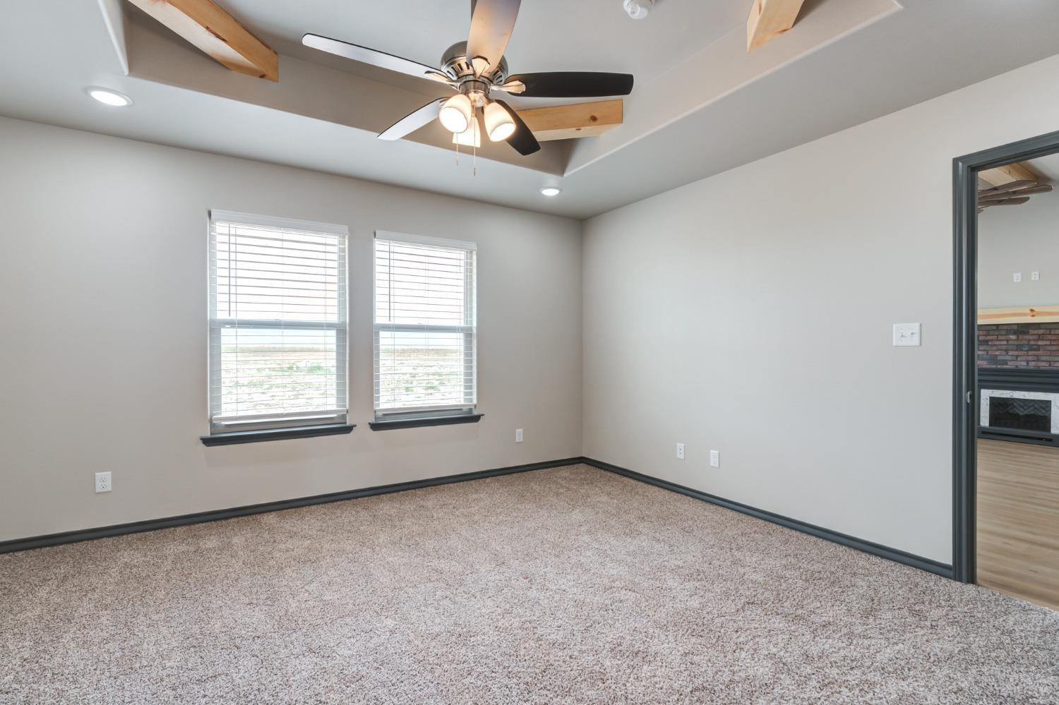 8618 E County Road 5500