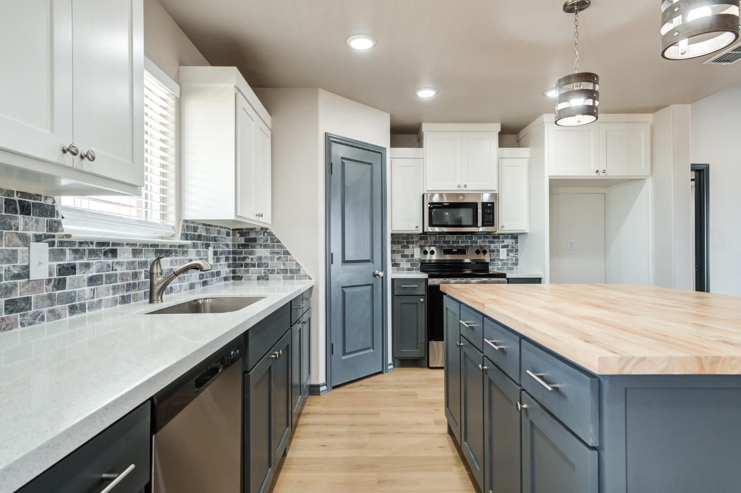 8618 E County Road 5500