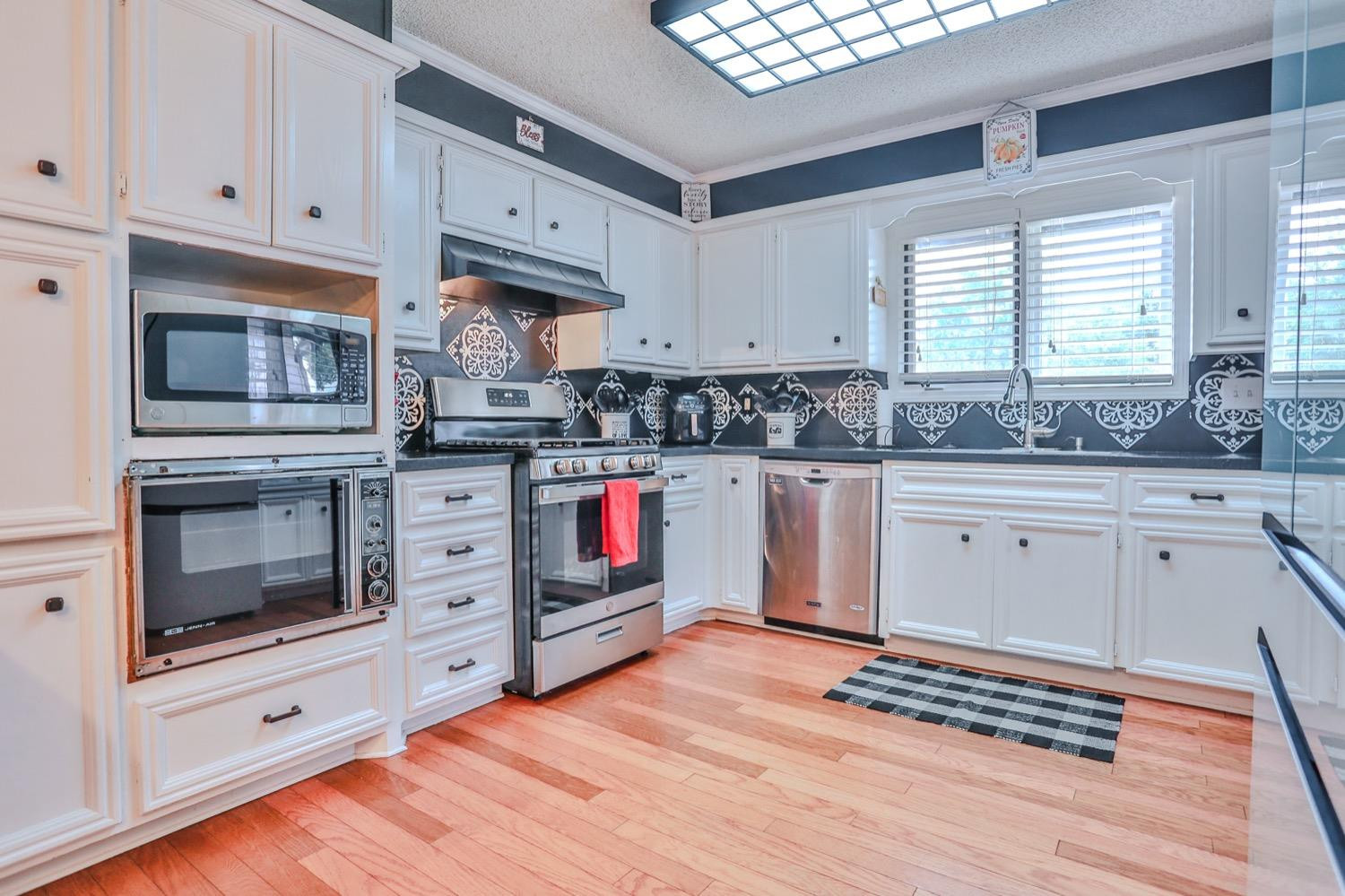 2120 Longhorn Drive