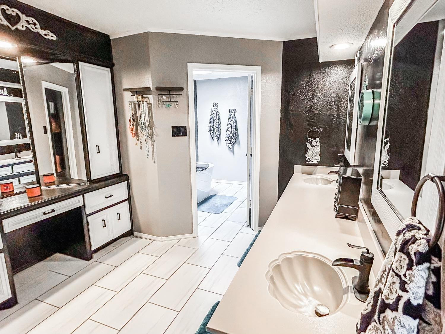 2120 Longhorn Drive