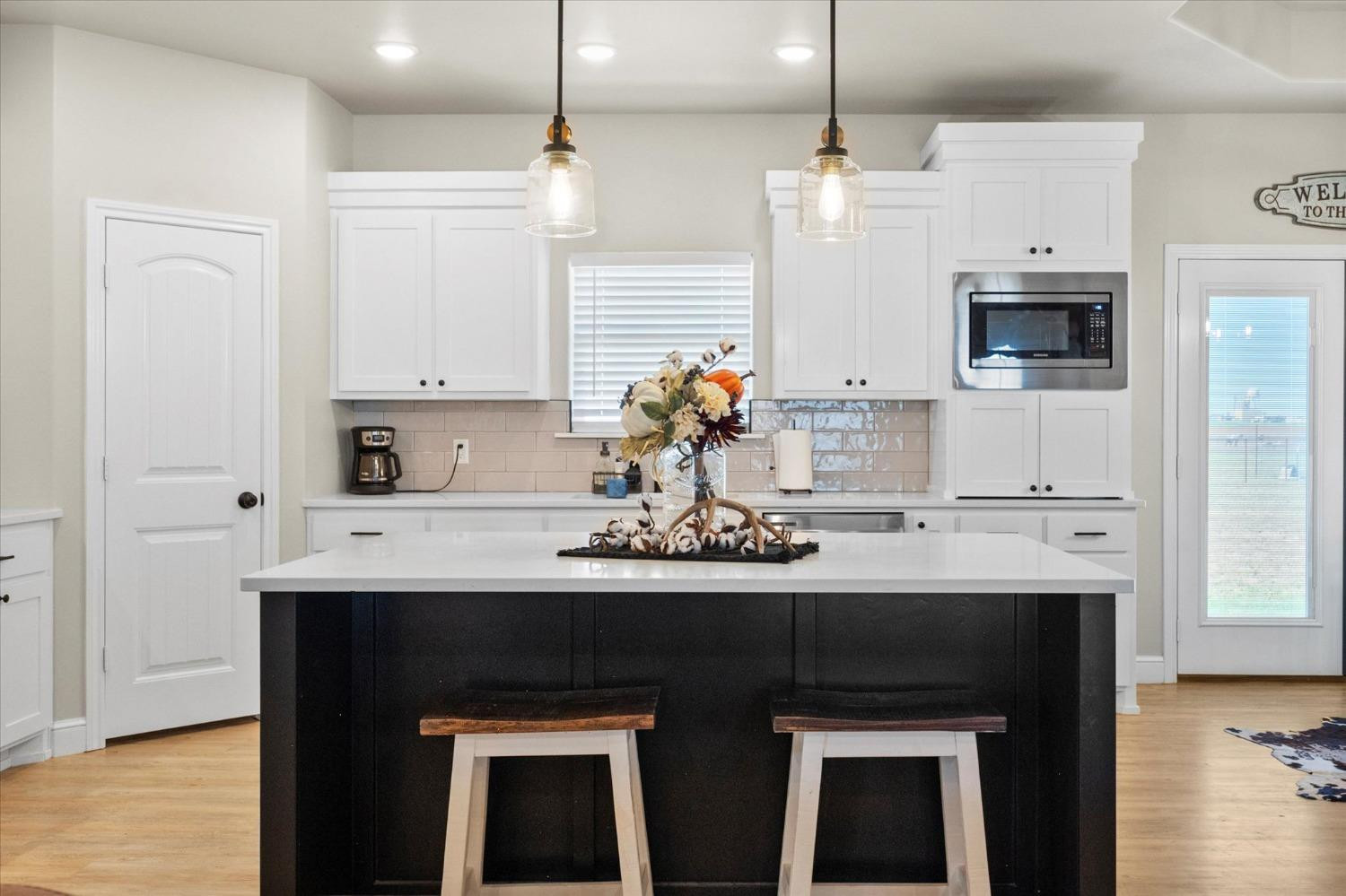12605 N FM 1729