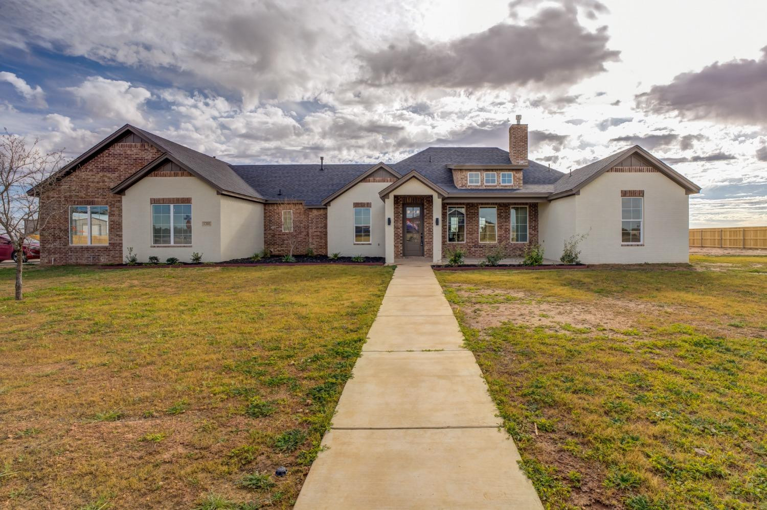 1201 County Road 7710