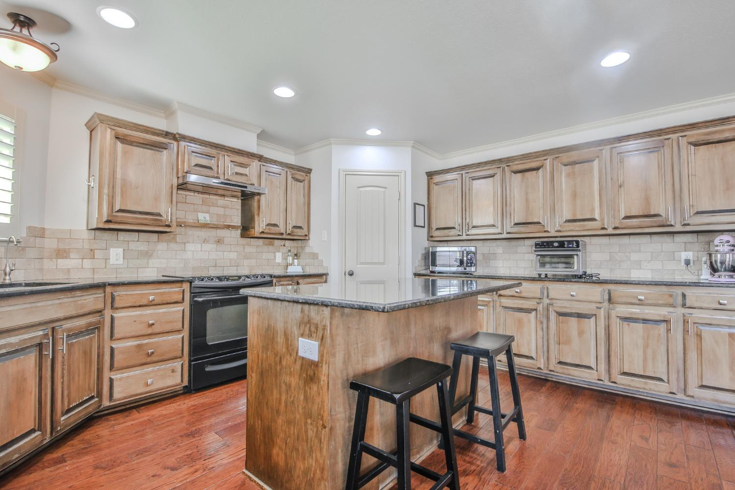 5813 111th Street