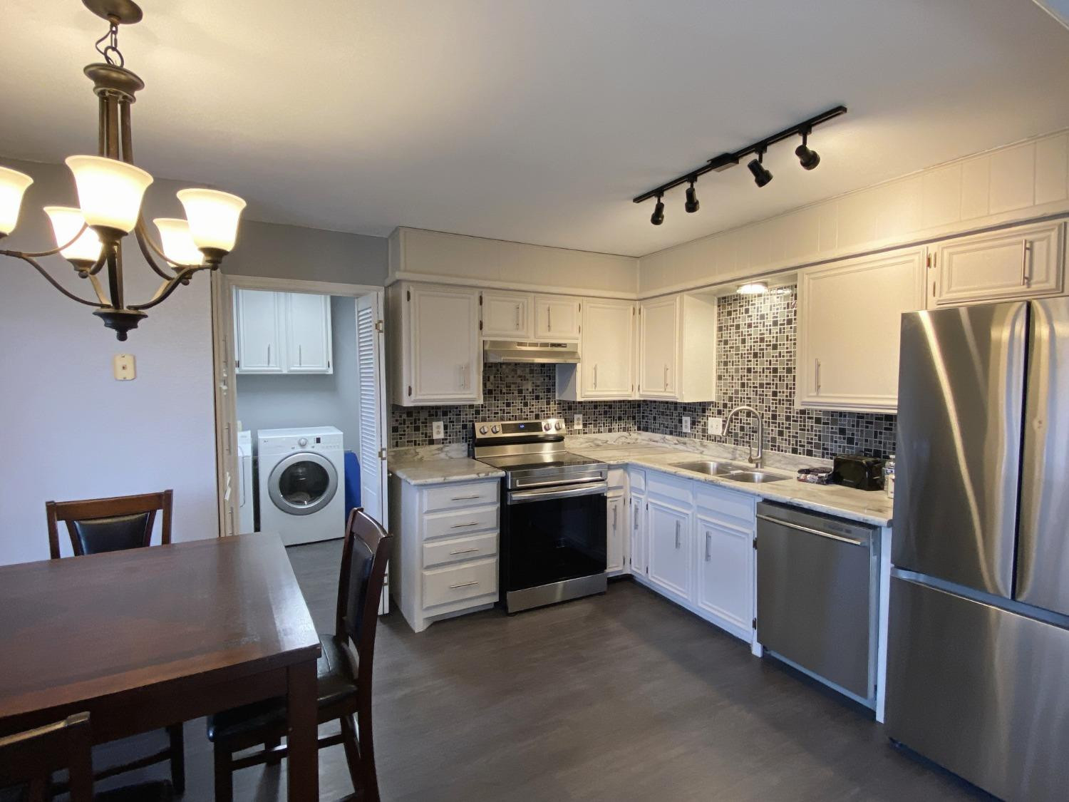 5733 93rd Street