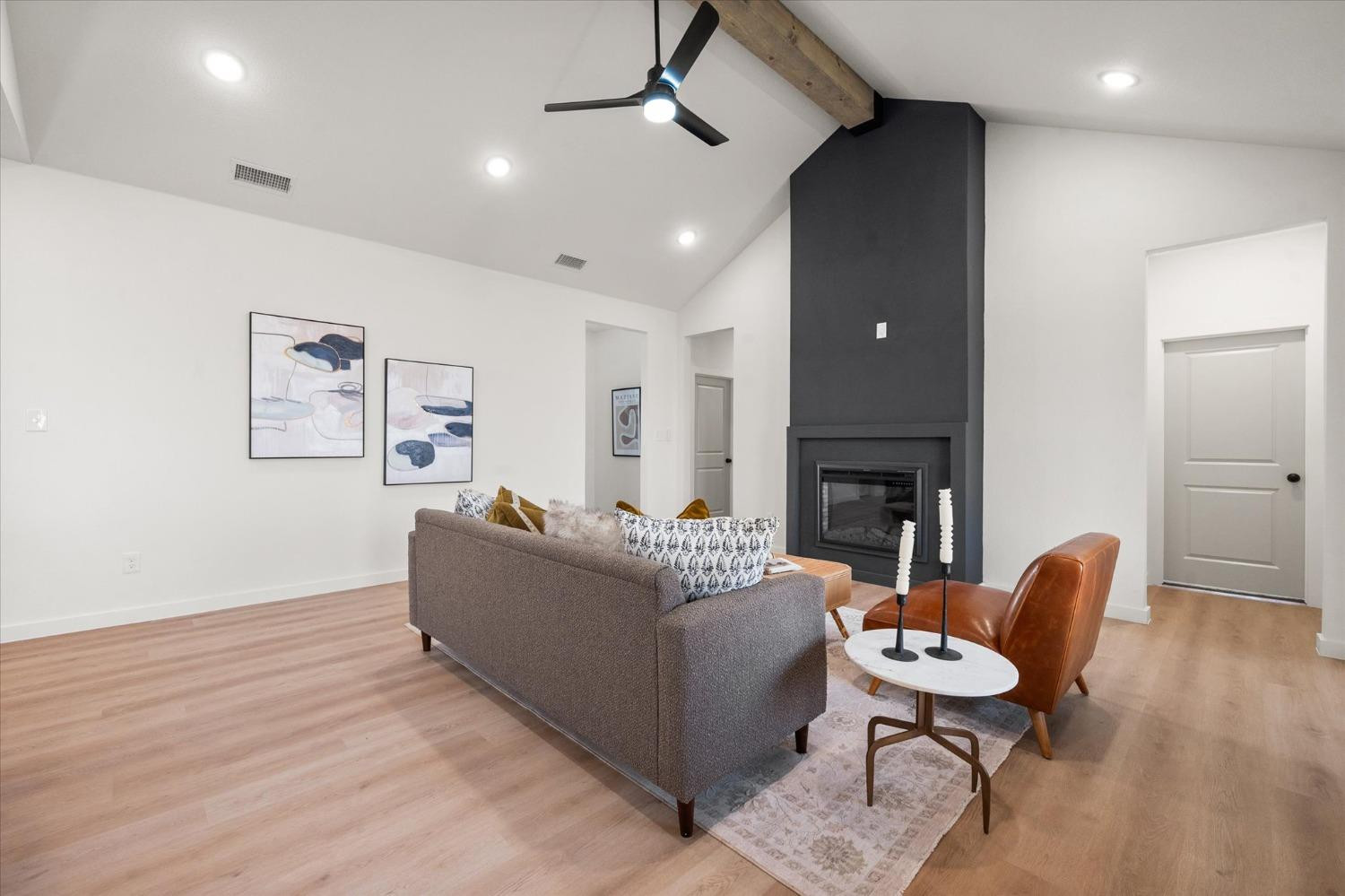 14409 Kenosha Avenue