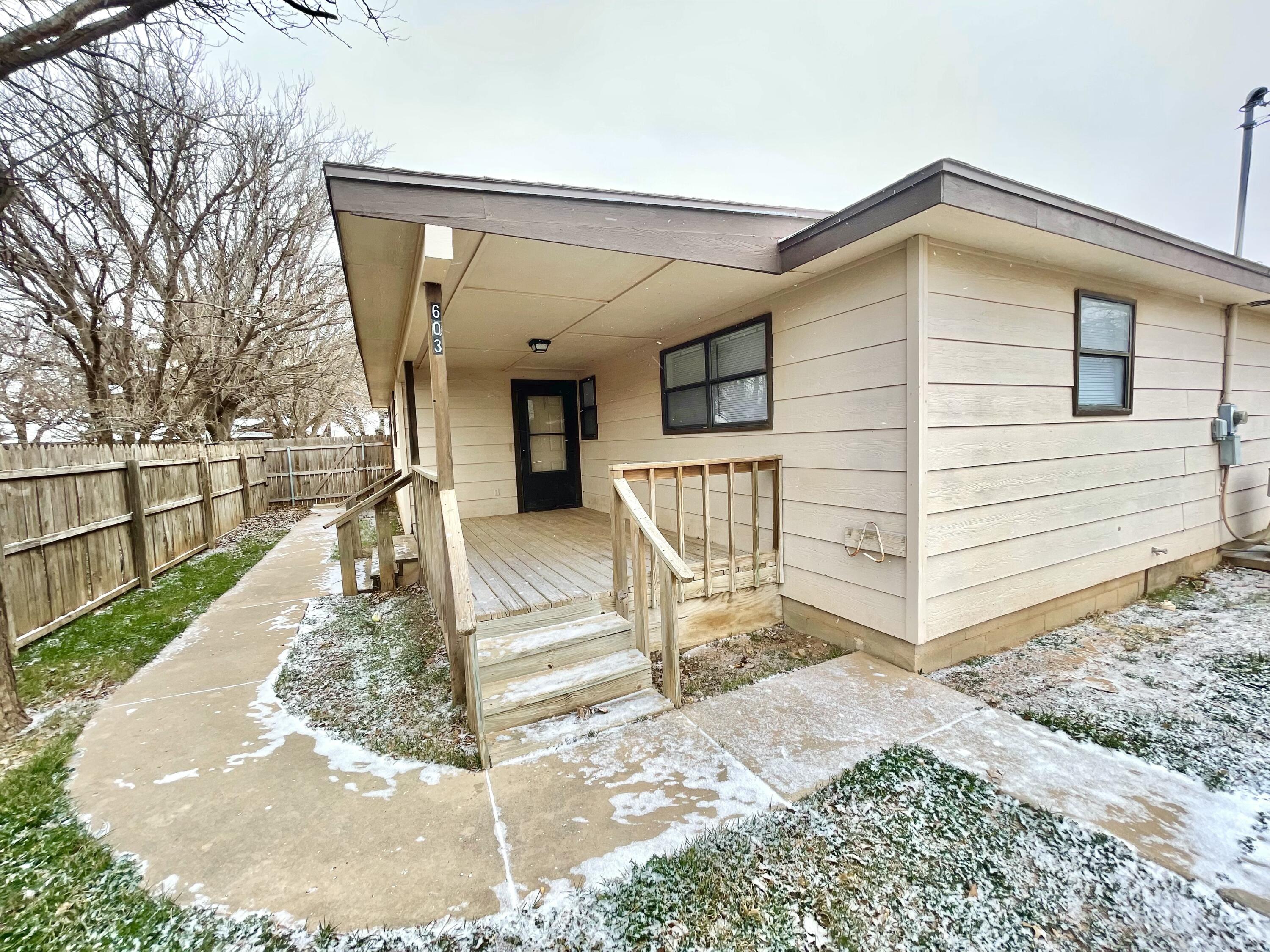 603 E 8th Street