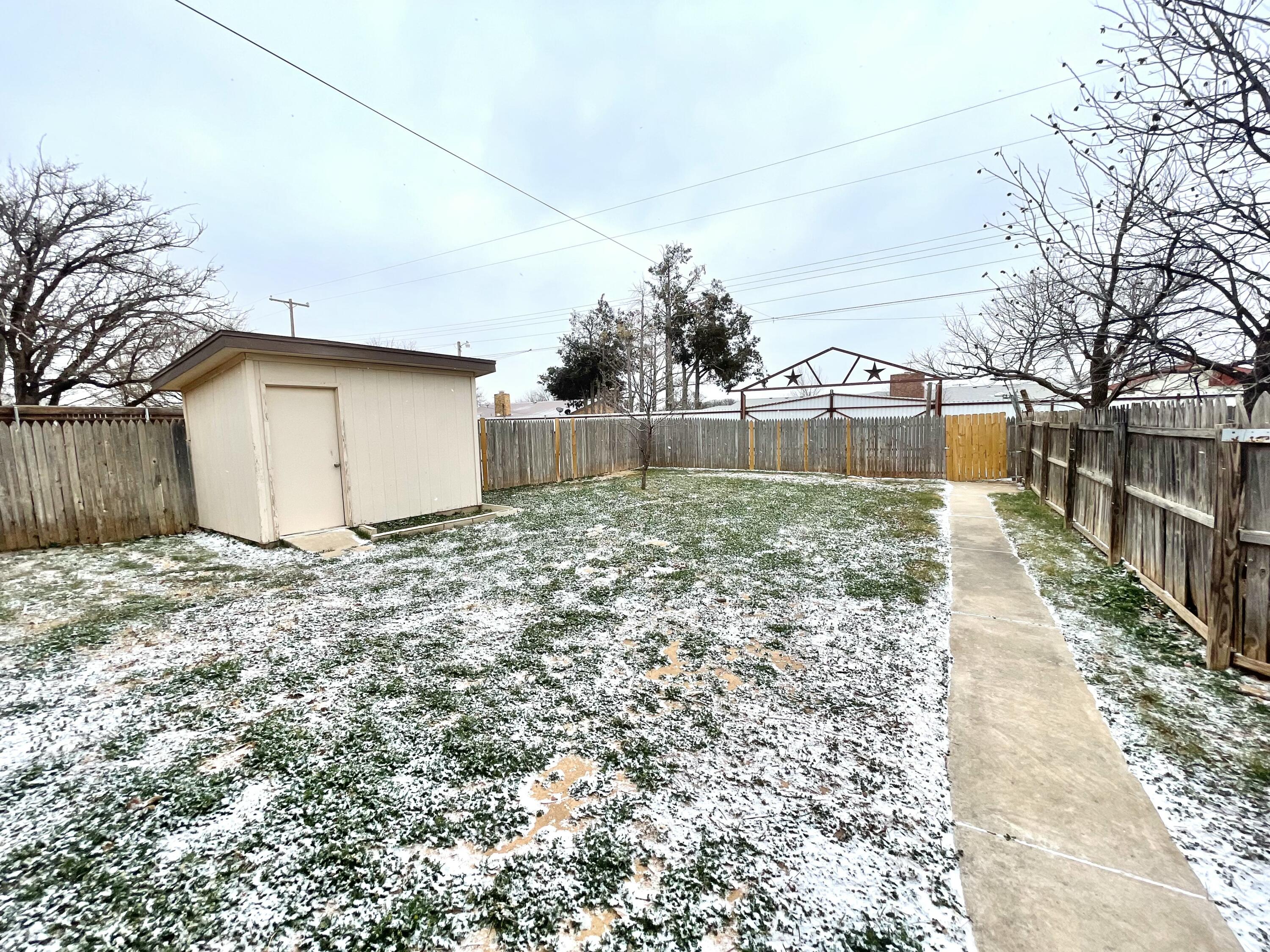 603 E 8th Street