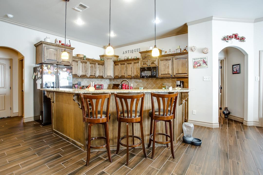 11213 Canton Avenue