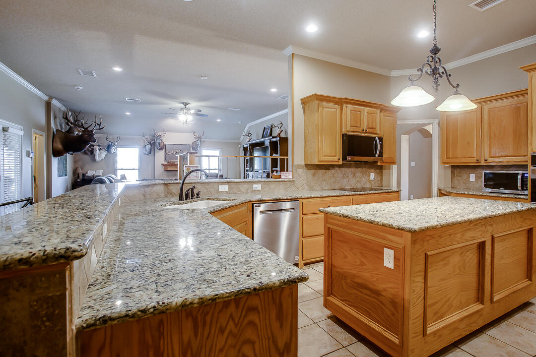 6403 County Rd 7445
