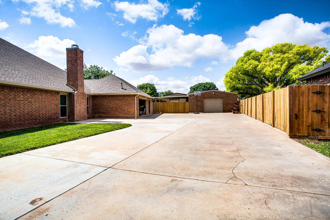 6403 County Rd 7445