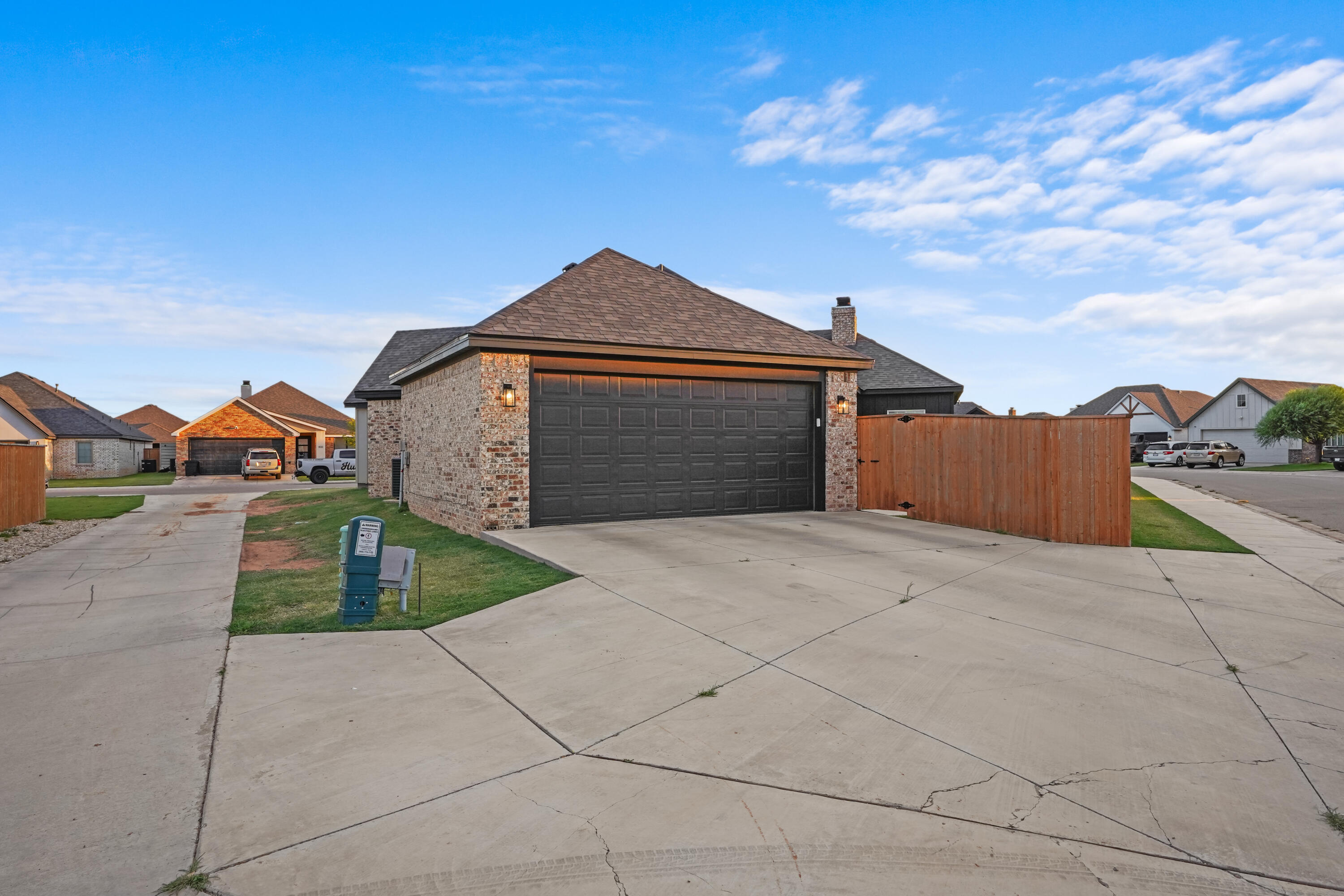 816 N 6th Circle