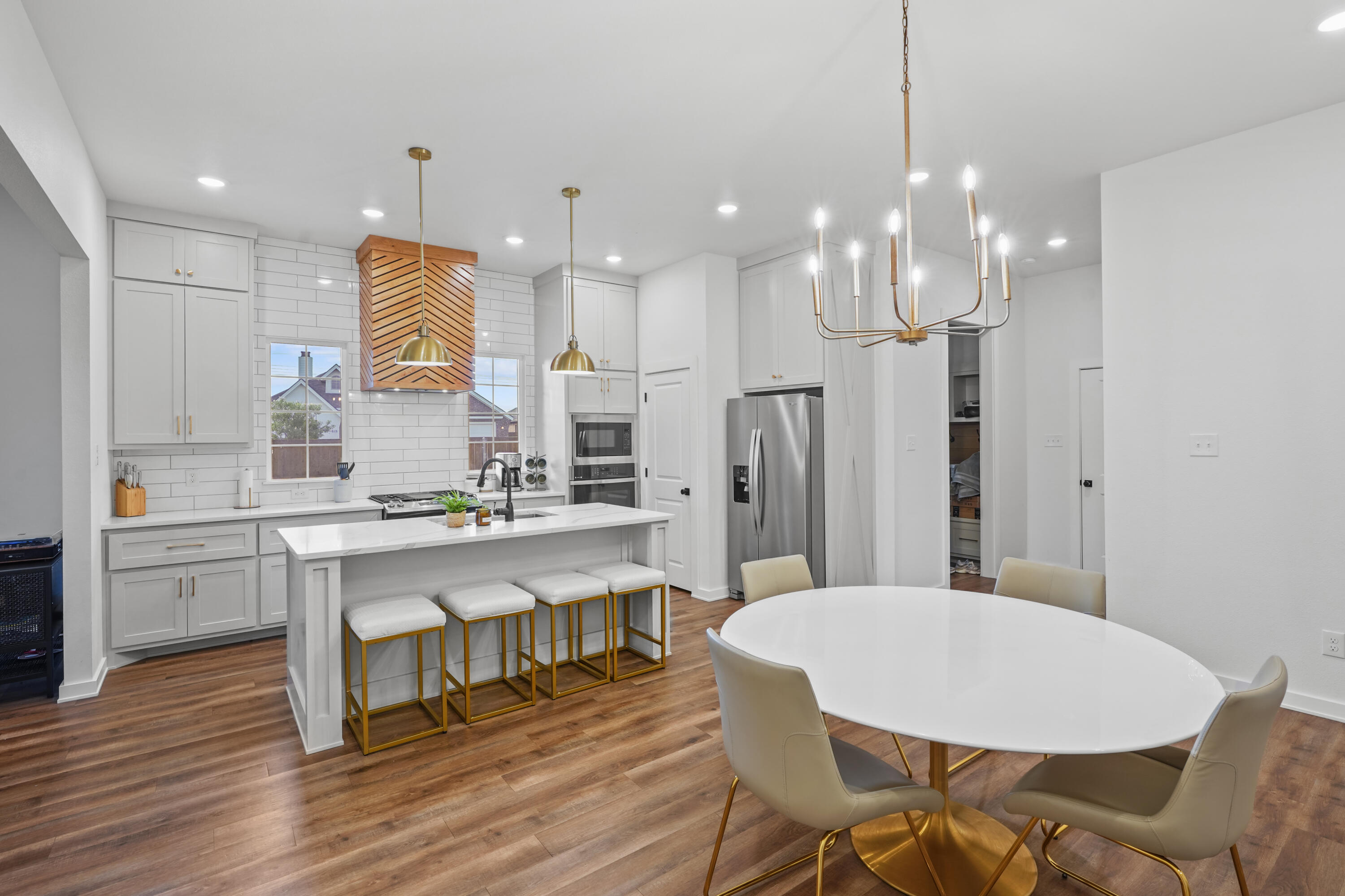 816 N 6th Circle