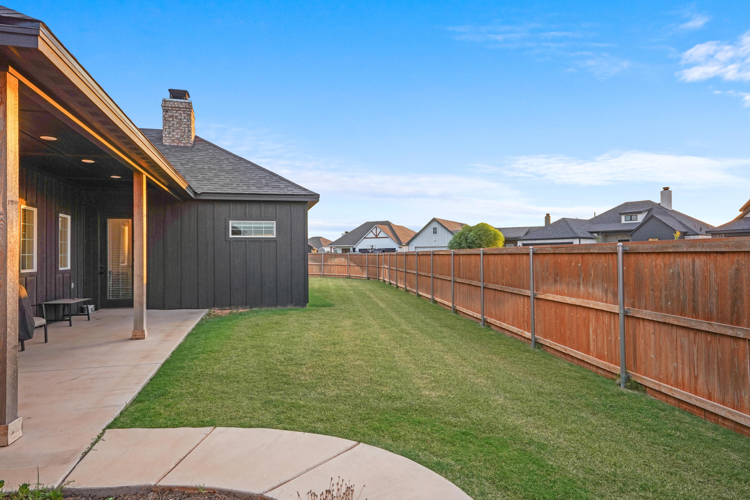 816 N 6th Circle