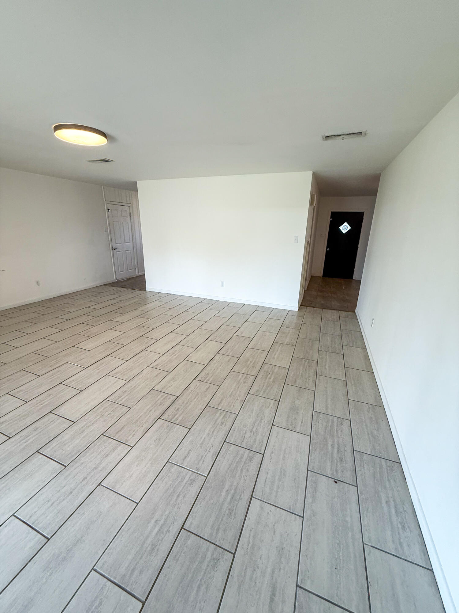 606 Coke Avenue