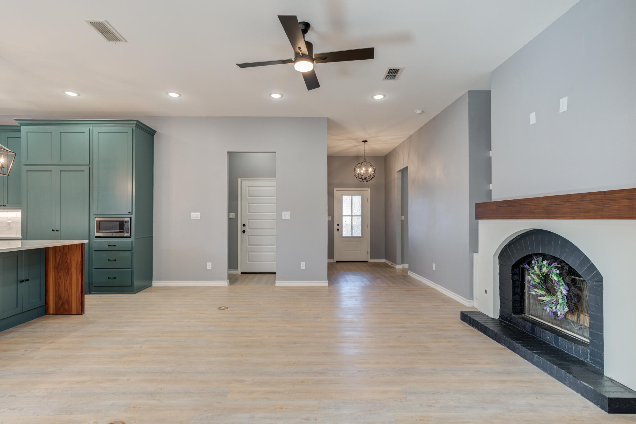 12701 Kenosha Avenue