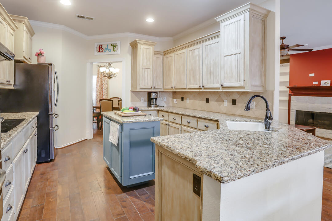 6402 County Road 7410