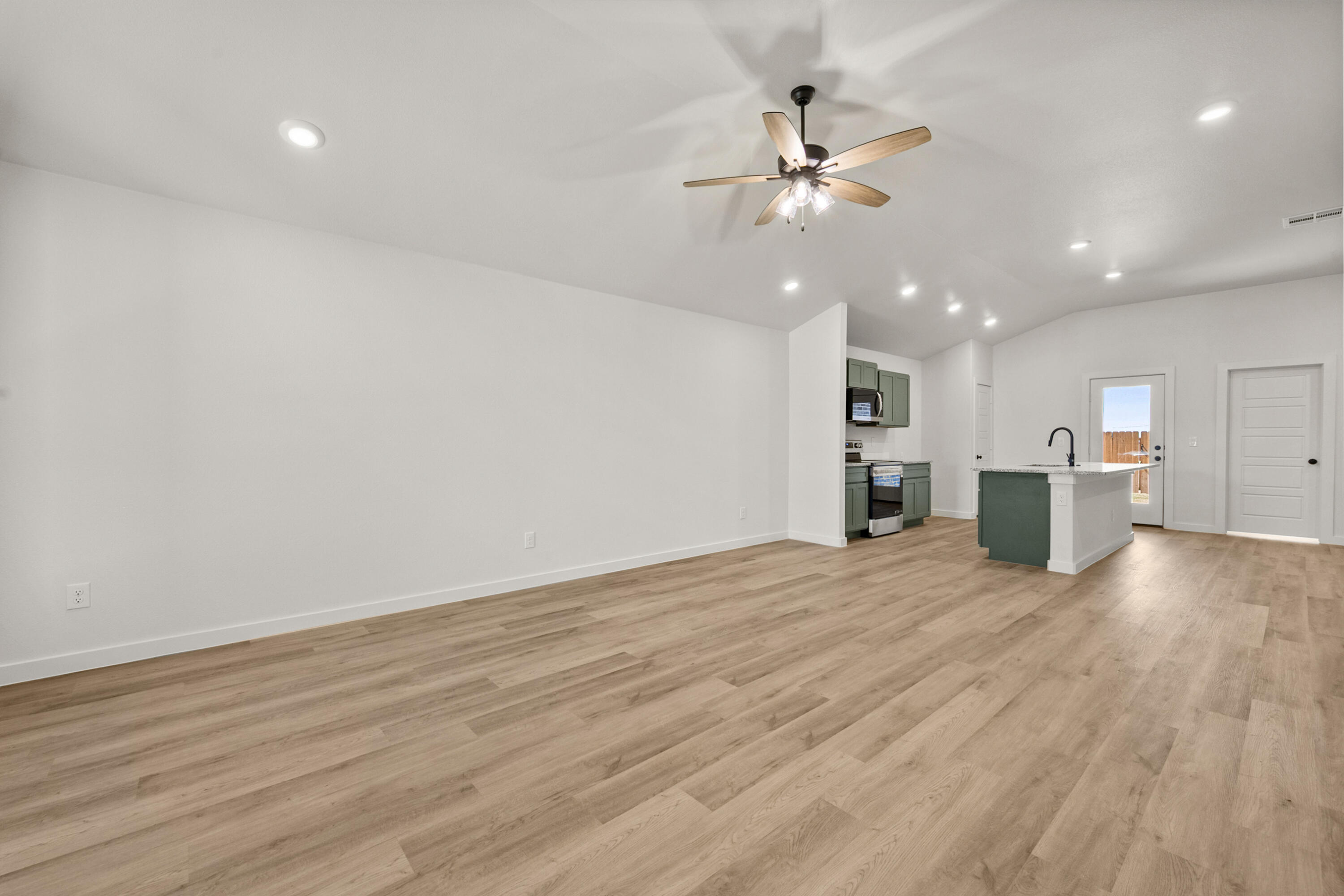 1302 Saratoga Avenue
