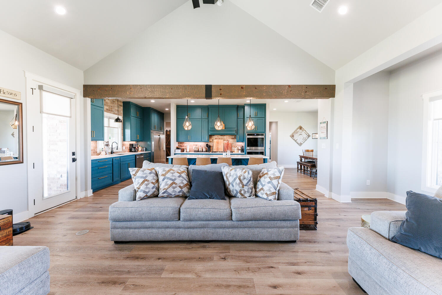 8128 E County Road 6100