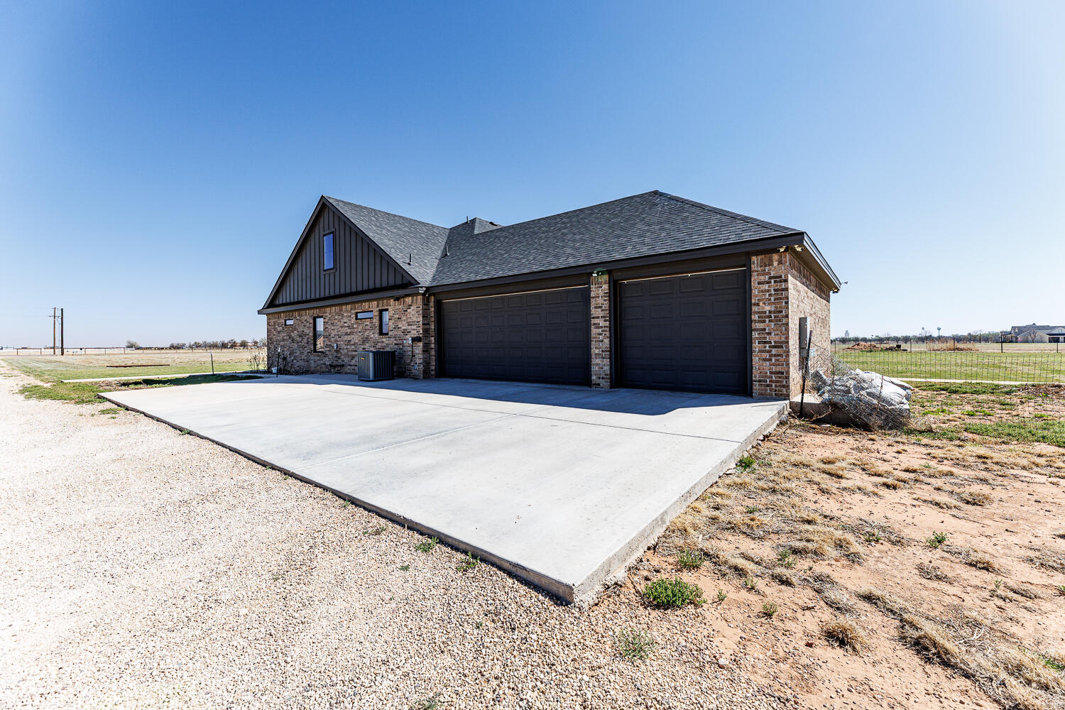8128 E County Road 6100
