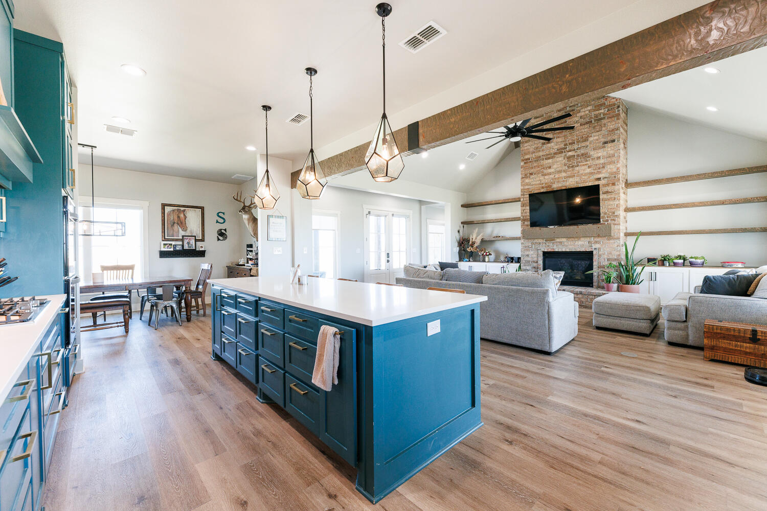 8128 E County Road 6100