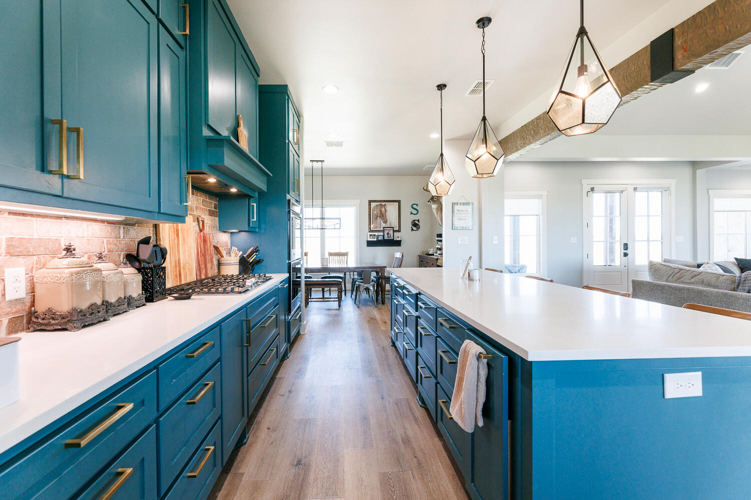 8128 E County Road 6100