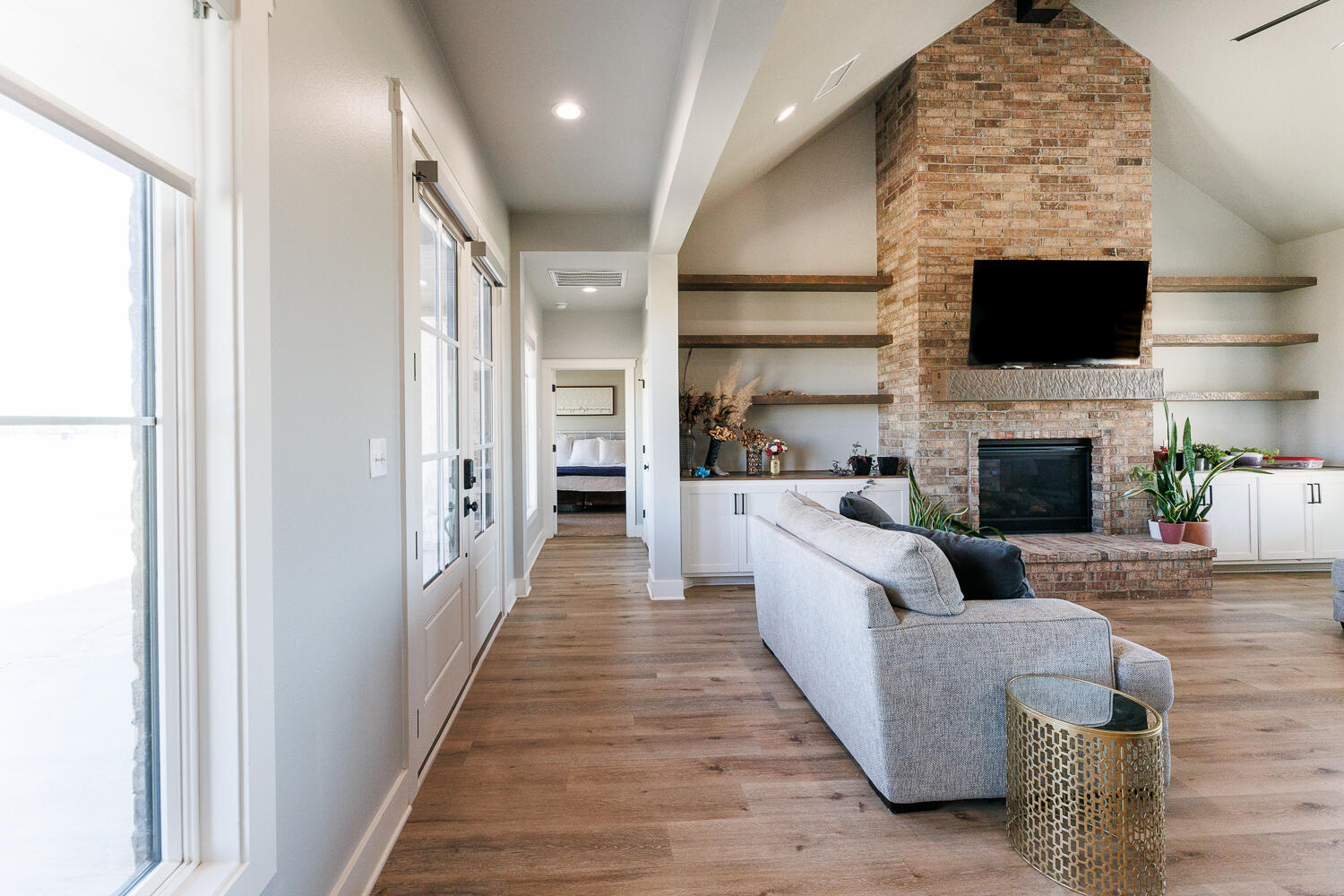 8128 E County Road 6100
