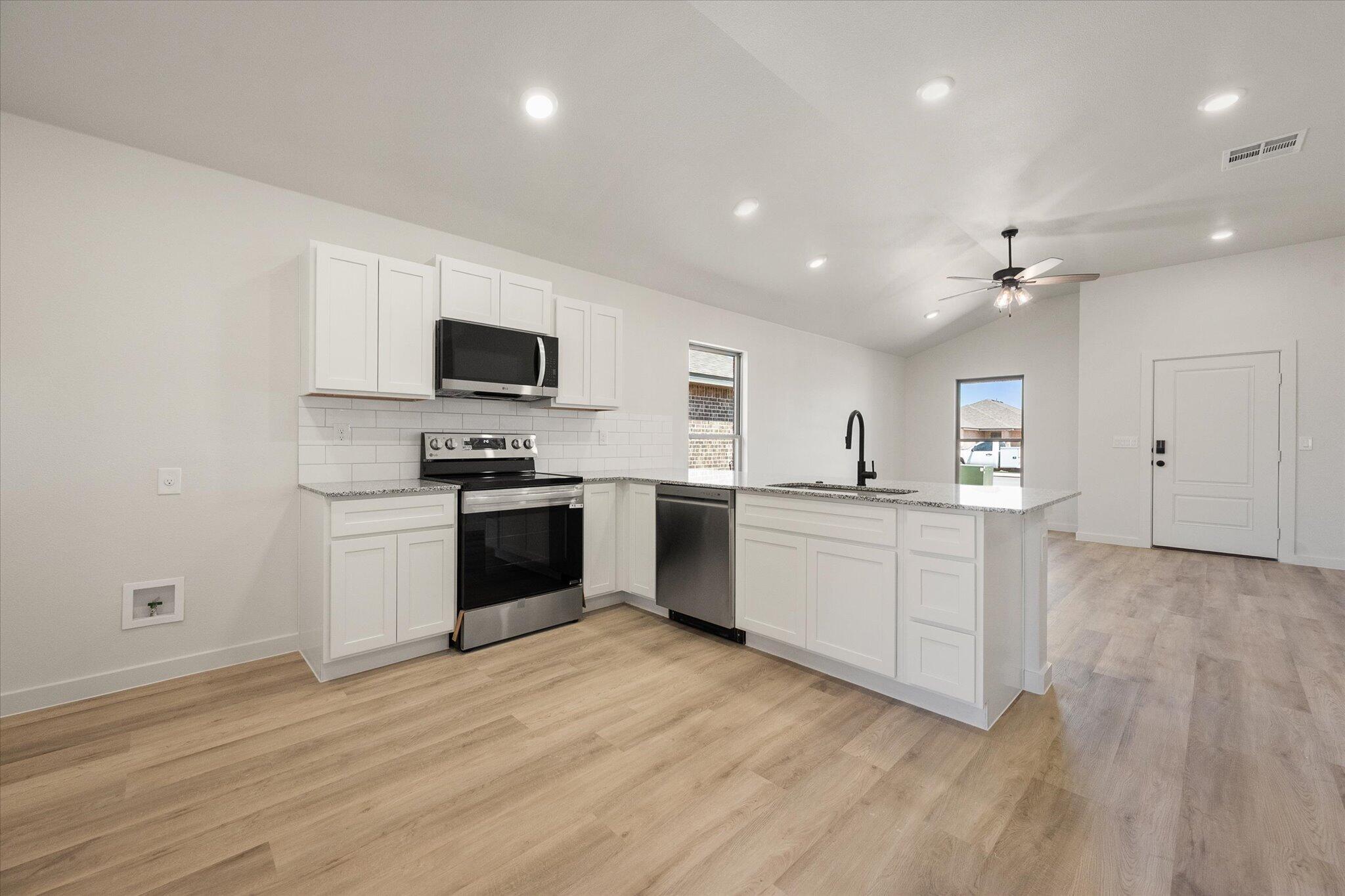 2407 Bryan Avenue