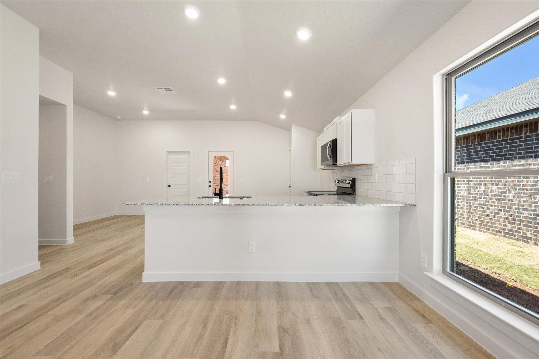 2407 Bryan Avenue