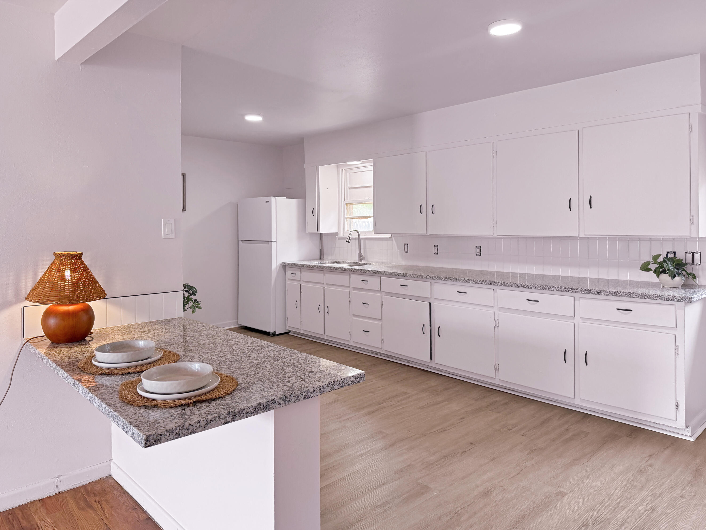 2131 S Loop 289