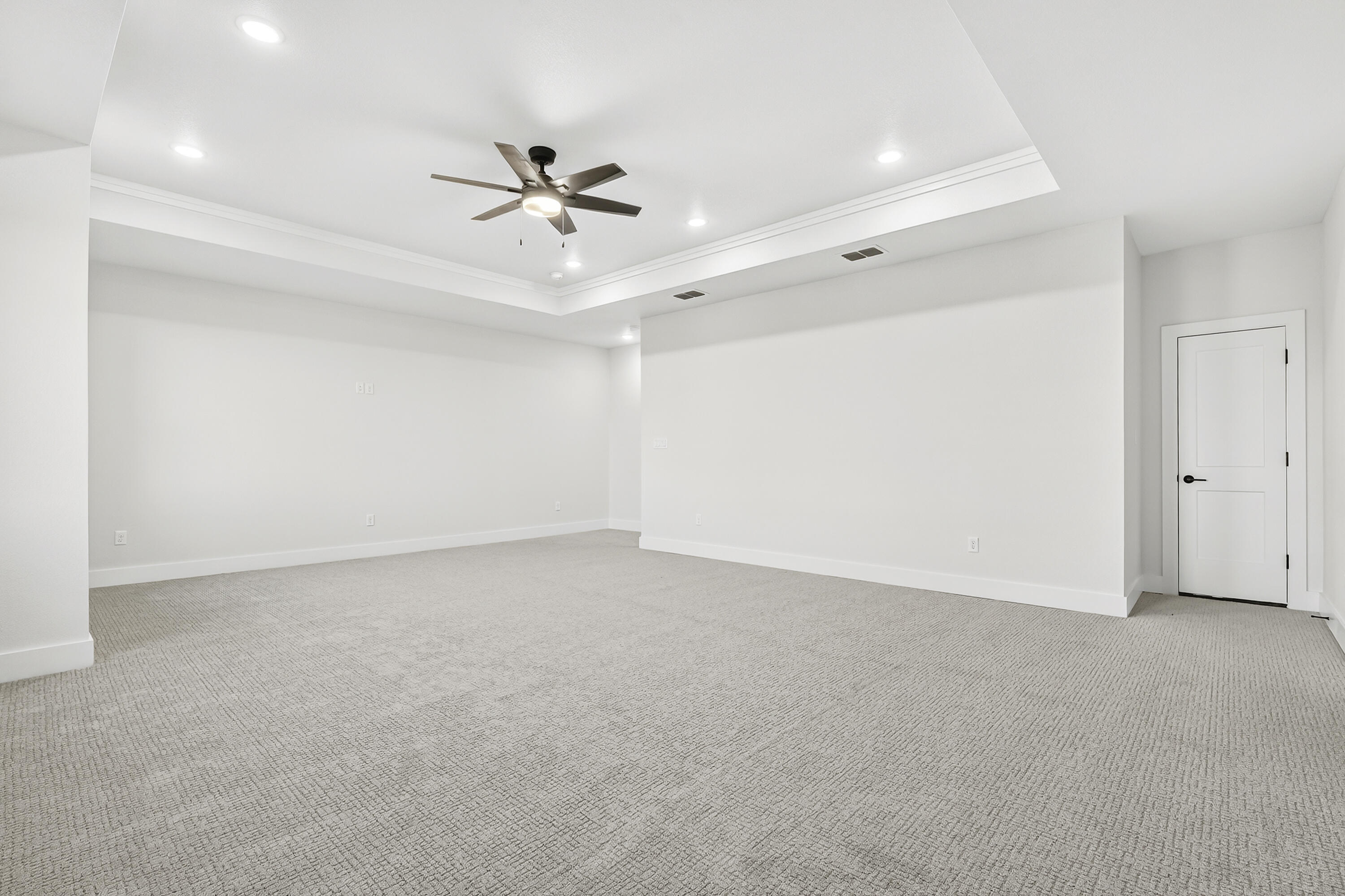 14402 Kenosha Avenue