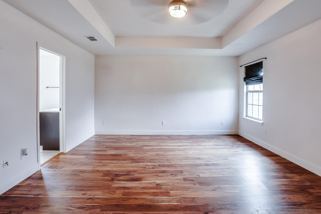 5733 109th Street