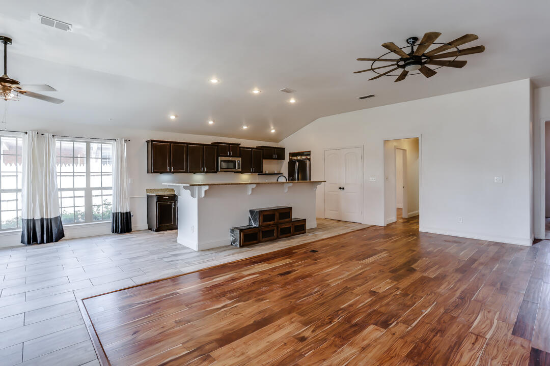 5733 109th Street