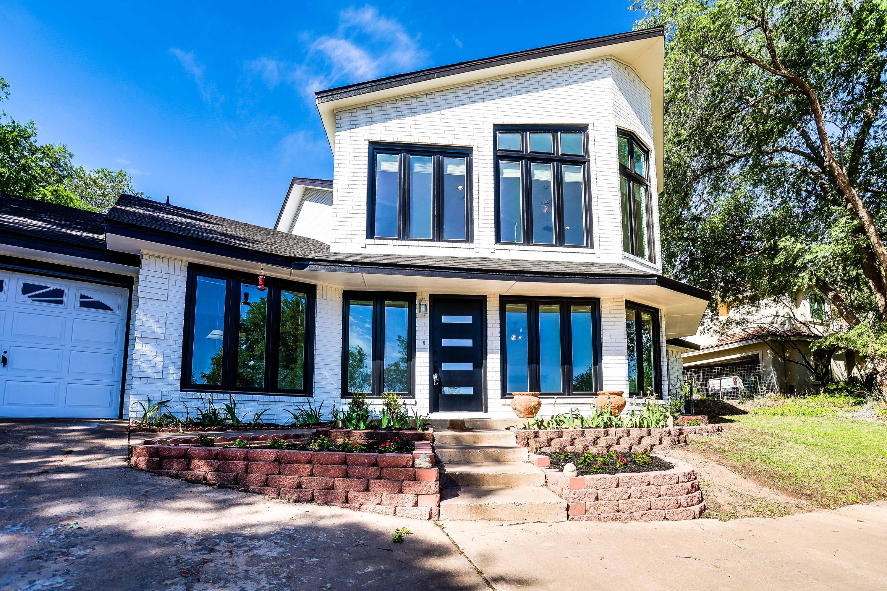 57 S Lakeshore Drive