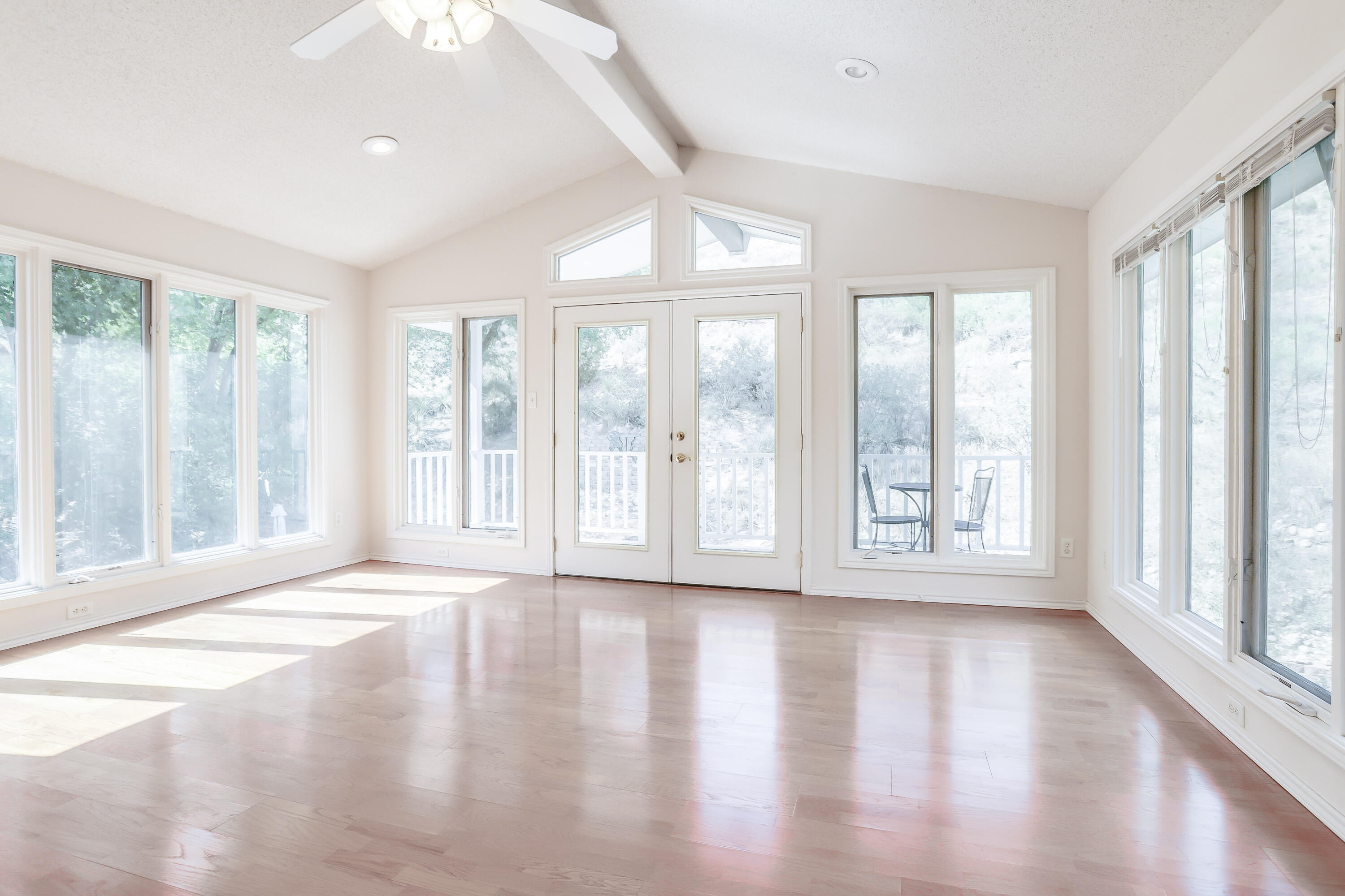 57 S Lakeshore Drive