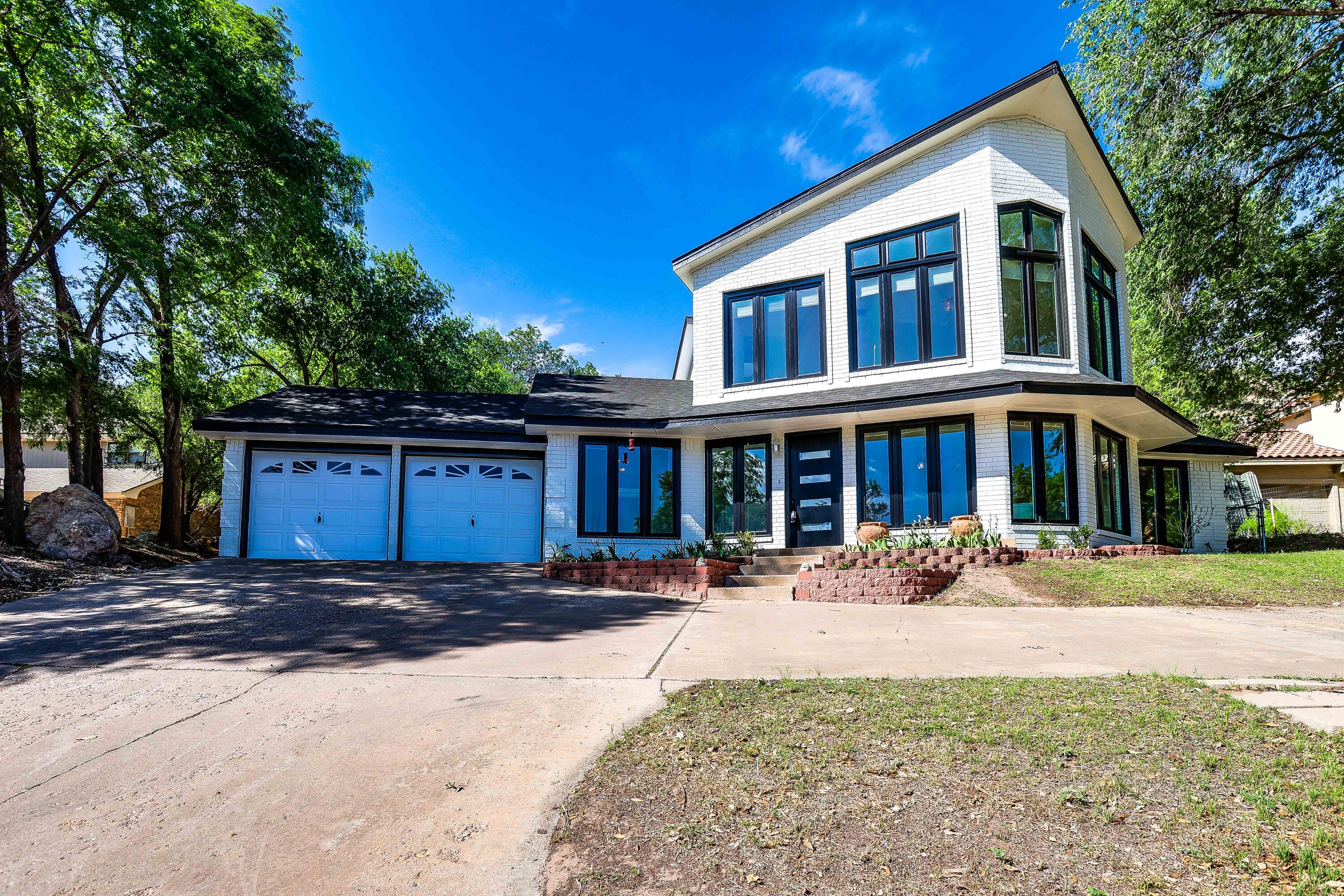 57 S Lakeshore Drive