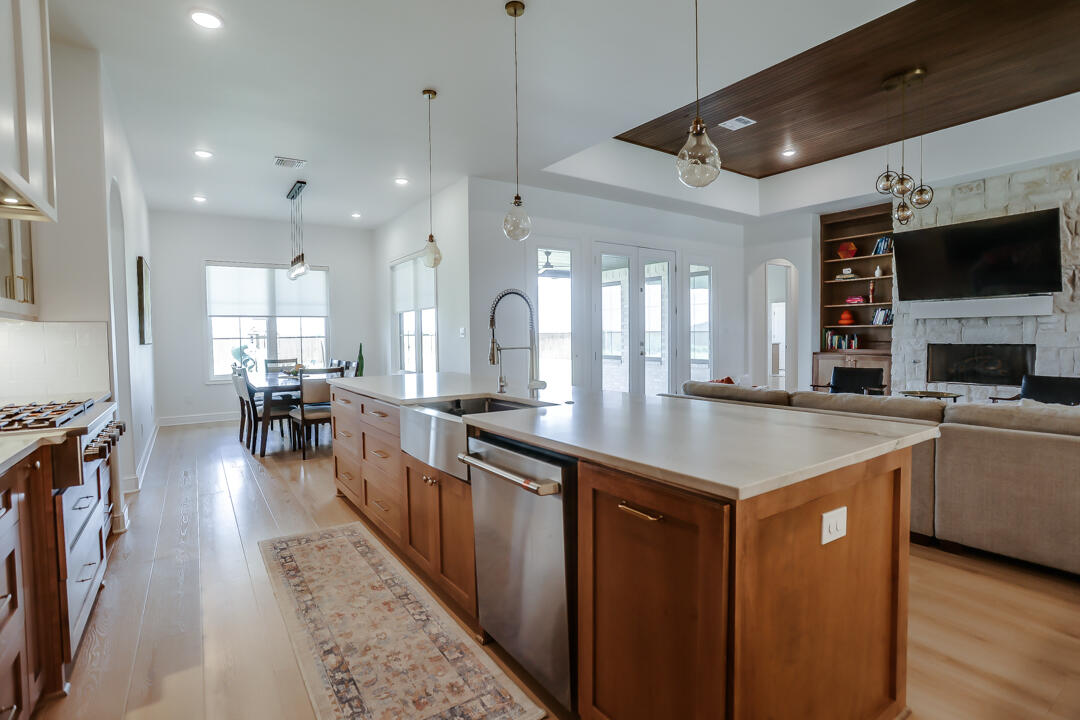 9202 County Road 6860