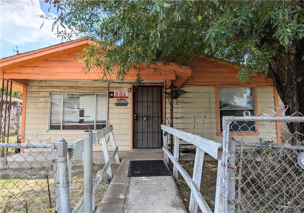 604 E Lucas Avenue