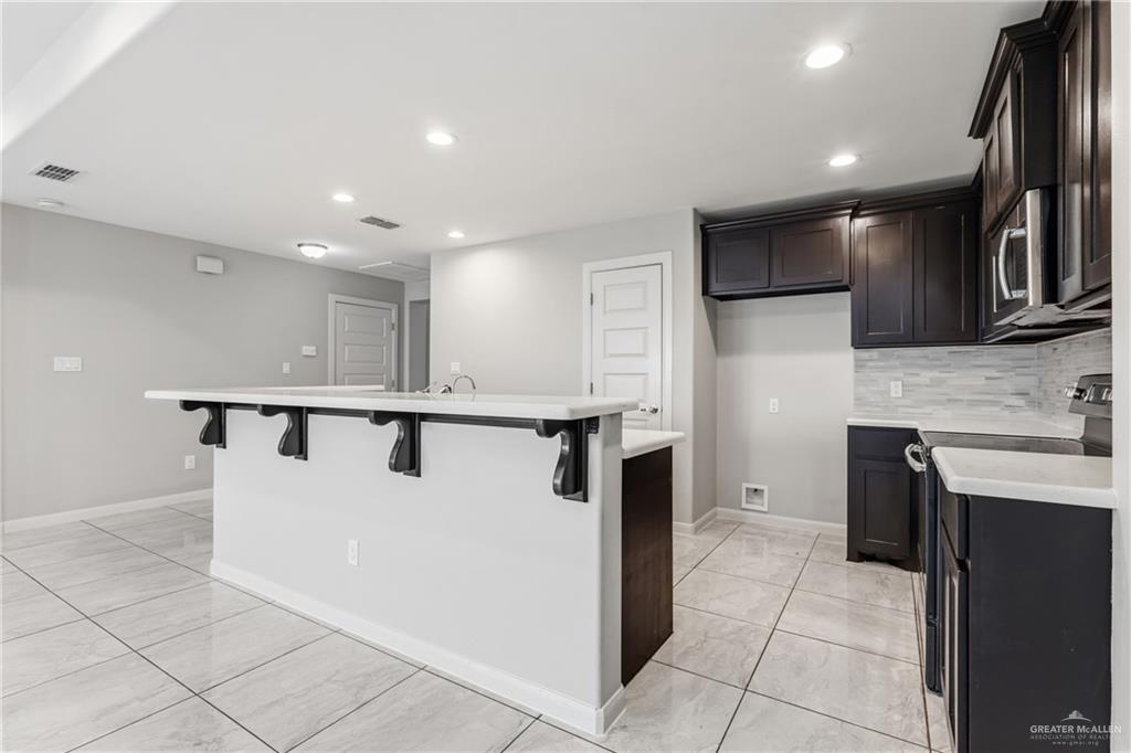 405 S Mina De Oro Street