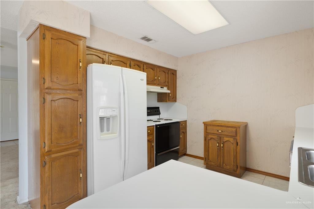 1605 Sun Street