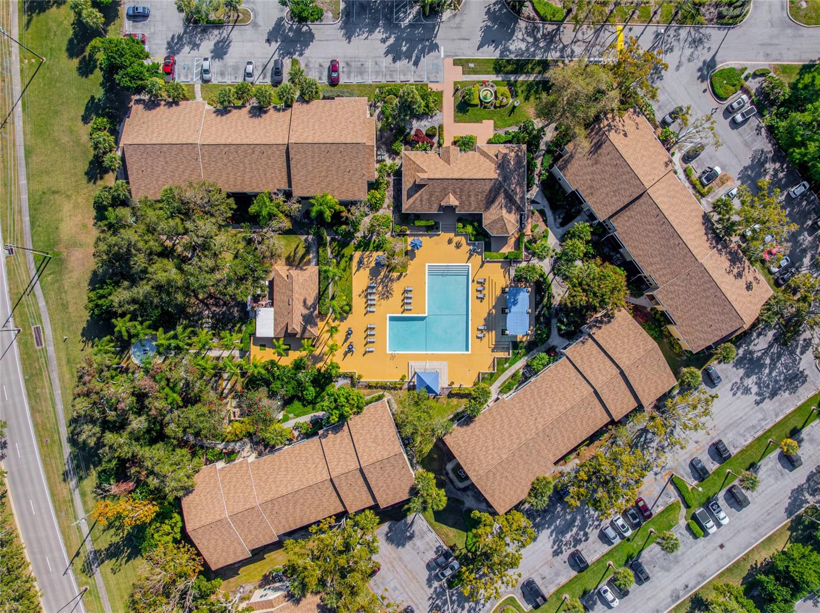 4021 CROCKERS LAKE BLVD #24