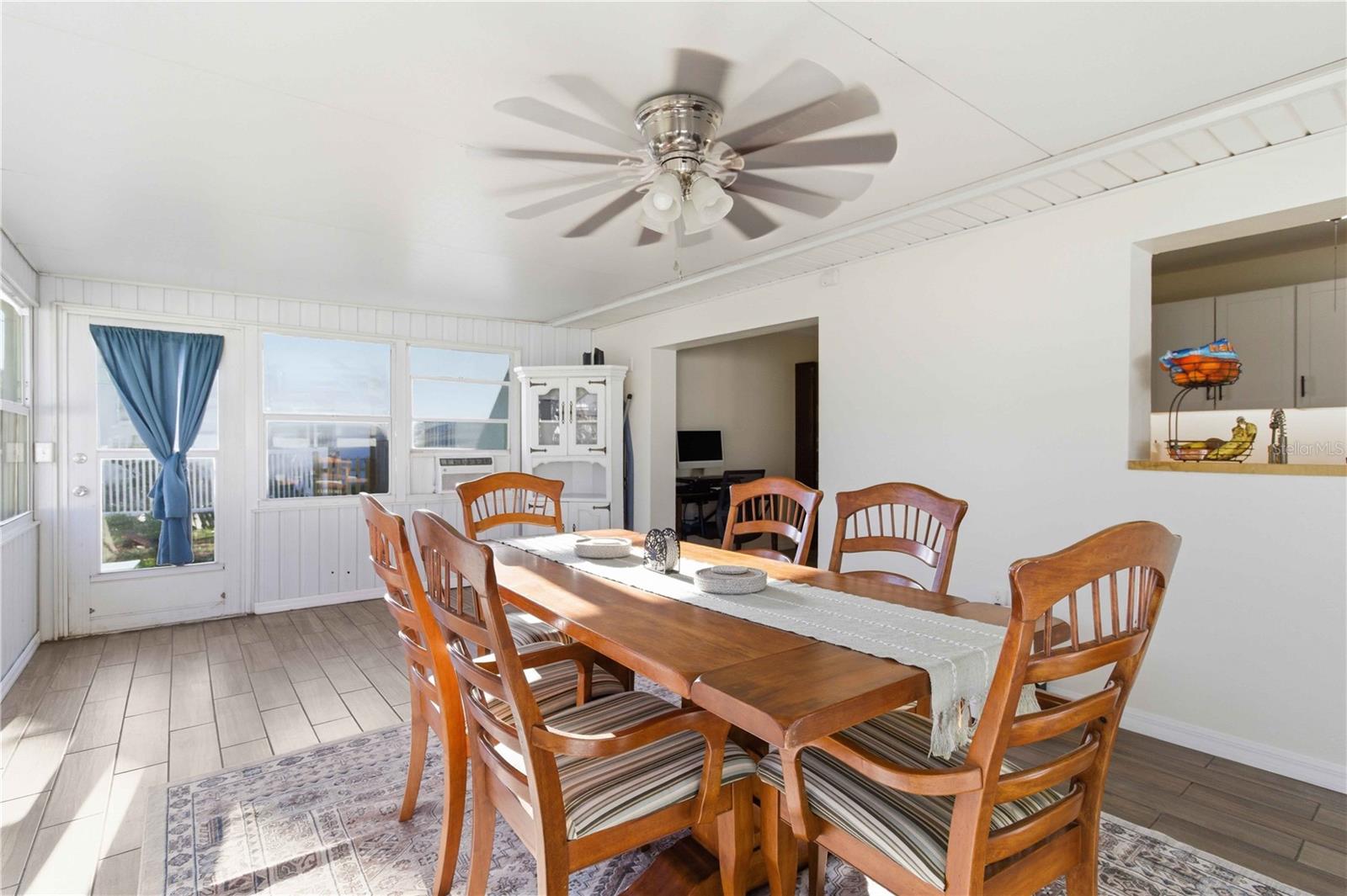 536 43RD STREET BLVD W